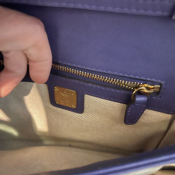 MCM Purple Crossbody Bag with Sleek Design - Picture 8 of 10